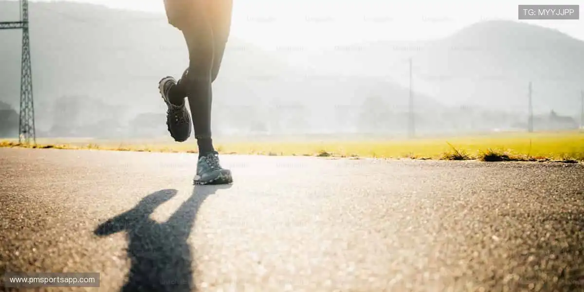 专业装备,轻松掌控赛场!🎾 品质与潮流,为你的热爱加冕!